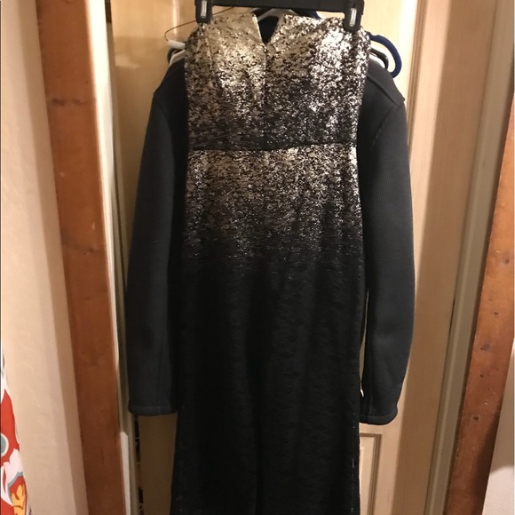 Dresses & Skirts - Prom dress for sale! Only worn once! Size 7/8 Dresses & Skirts - Prom dress for sale! Only worn once! Size 7/8